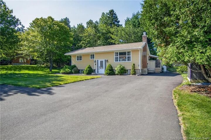 Property Photo:  8 Parkdale Avenue  NB E2E 4W2 