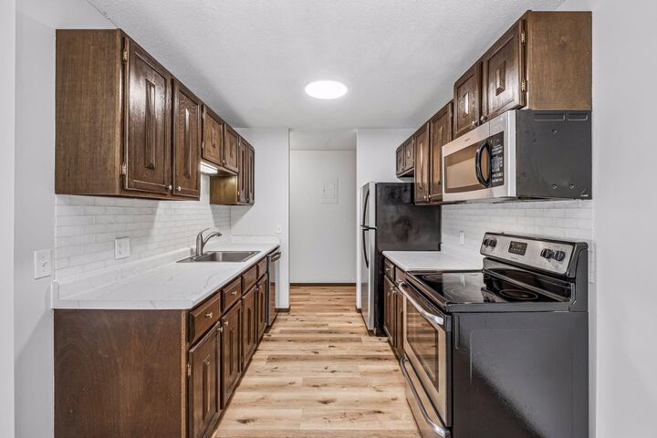 Property Photo:  4009 Heritage Hills Drive  MN 55437 