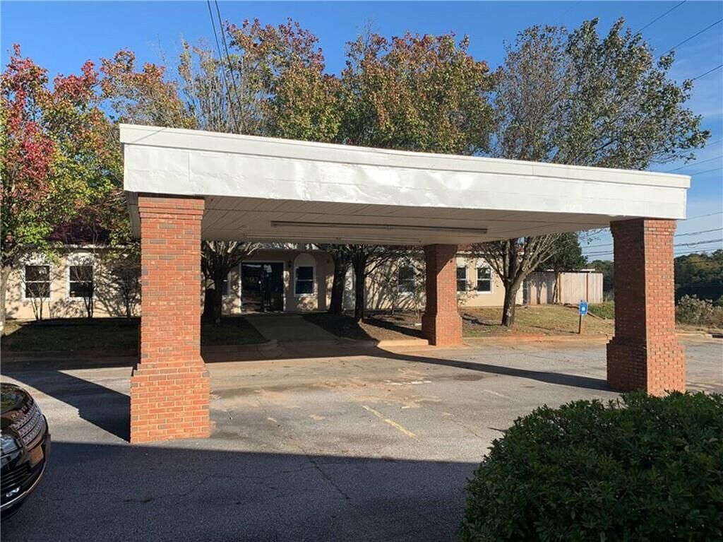 Property Photo:  3180 Atlanta Highway  GA 30606 