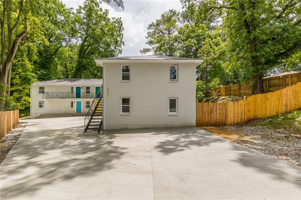 Property Photo:  297 Burbank Drive NW  GA 30314 