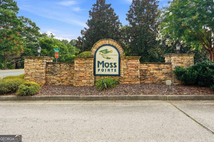 Property Photo: 101 Moss Pointe Drive GA 30253
