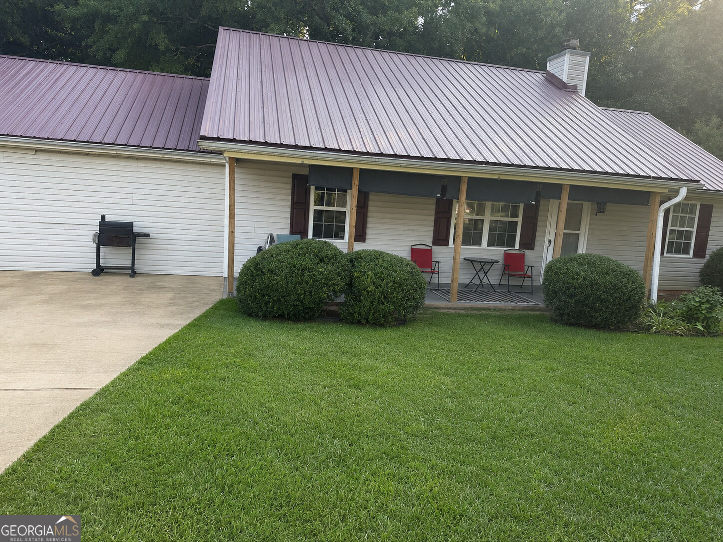 Property Photo: 107 Bonnies Way GA 30233
