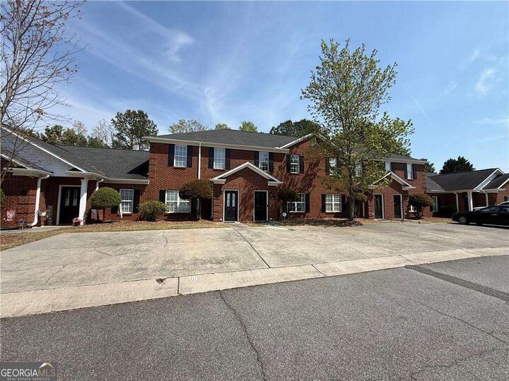 Property Photo: 716 Manor Way GA 30120