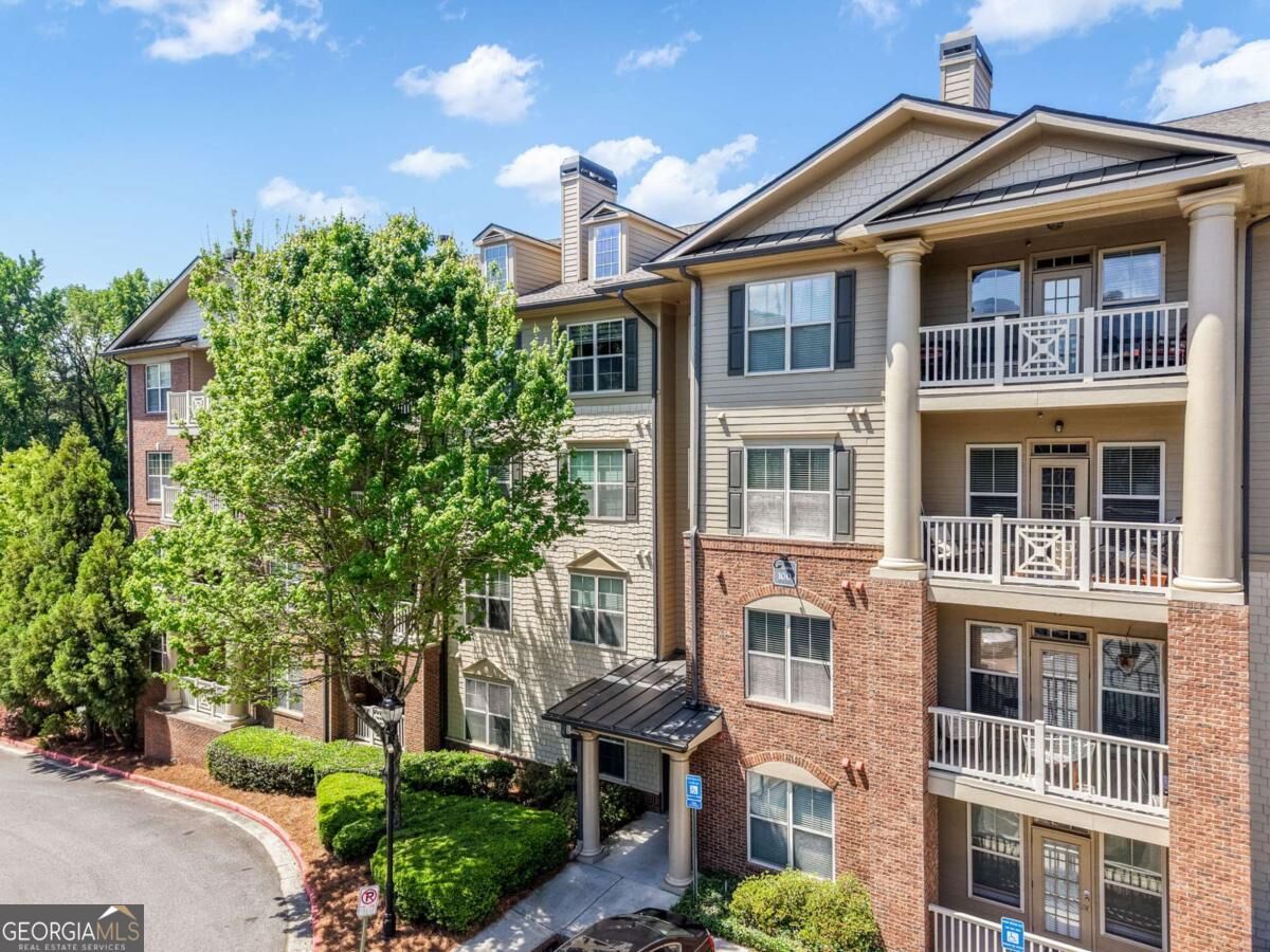 Property Photo: 4805 W Village Way SE 1206 GA 30080
