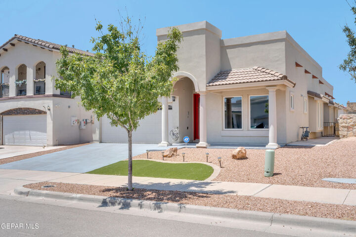 Property Photo:  801 Spofforth Road  TX 79928 