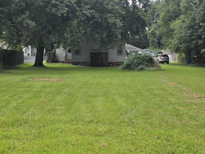 Property Photo: 2420 E 35th Avenue IN 46405