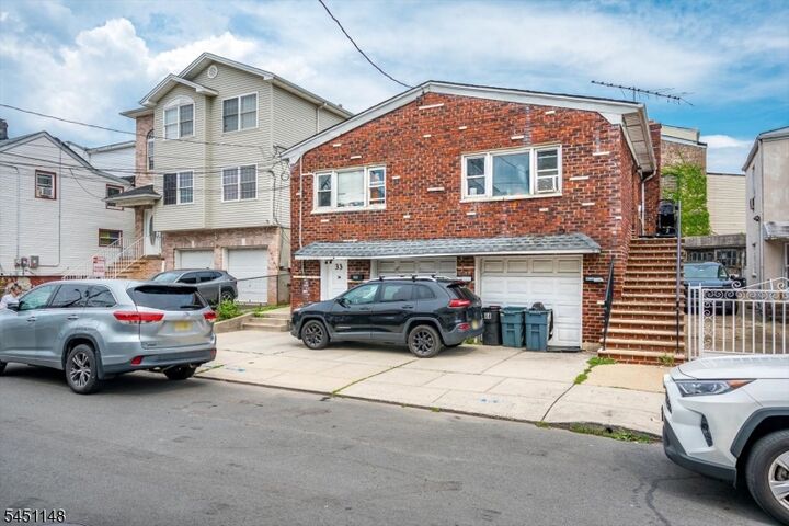 Property Photo:  31 Bank St  NJ 07201 