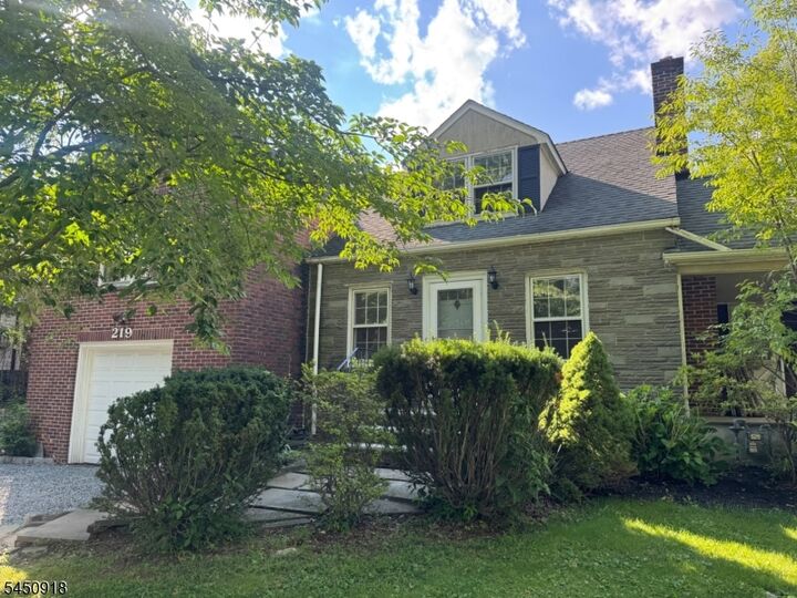 Property Photo:  219 Ashland Rd  NJ 07901 