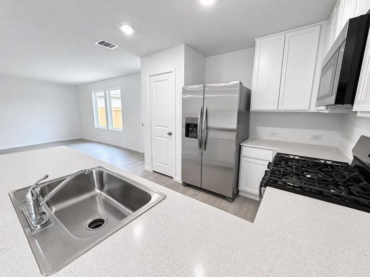 Property Photo: 13530 Bay Springs Dr TX 77303