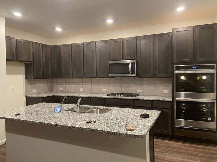 Property Photo: 1009 Valley Crest Lane TX 77568