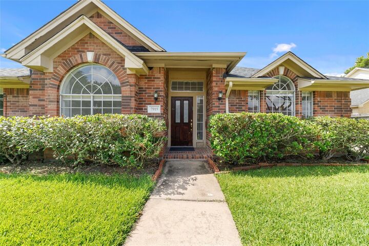 Property Photo:  7919 Quail Meadow Drive  TX 77071 