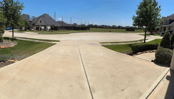 Property Photo: 7010 Goldstrum Way TX 77493