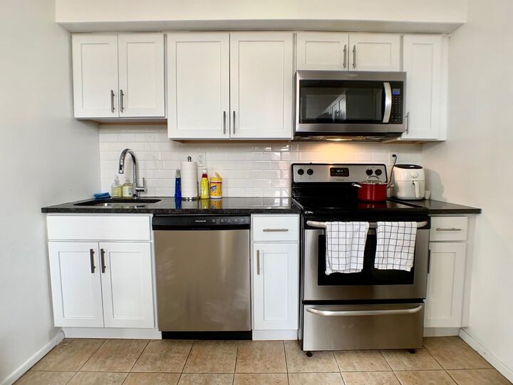 Property Photo:  939 Washington St C1  NJ 07030 