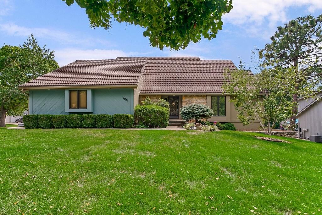 Property Photo: 3001 W 121st Terrace KS 66209