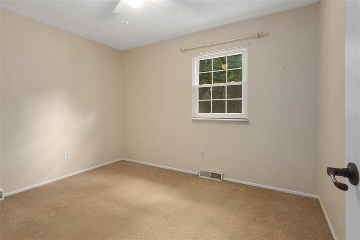 Property Photo: SW Rockwood Street MO 61014