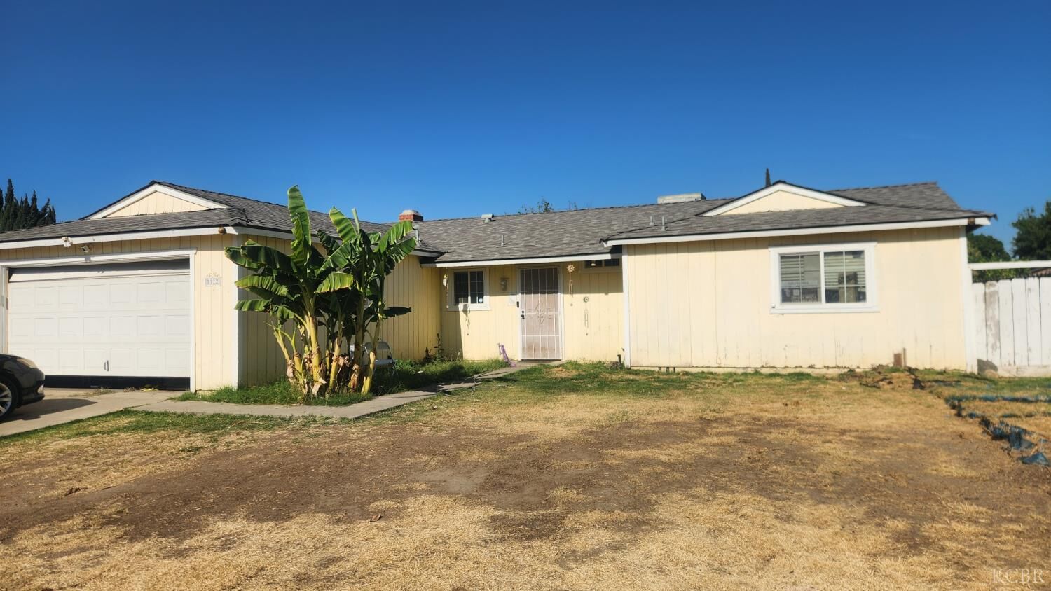Property Photo: 1112 Wren Drive CA 93230