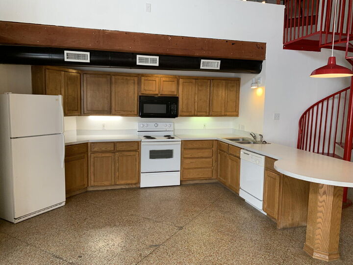 Property Photo: 1401 Avenue J 1602 TX 79401