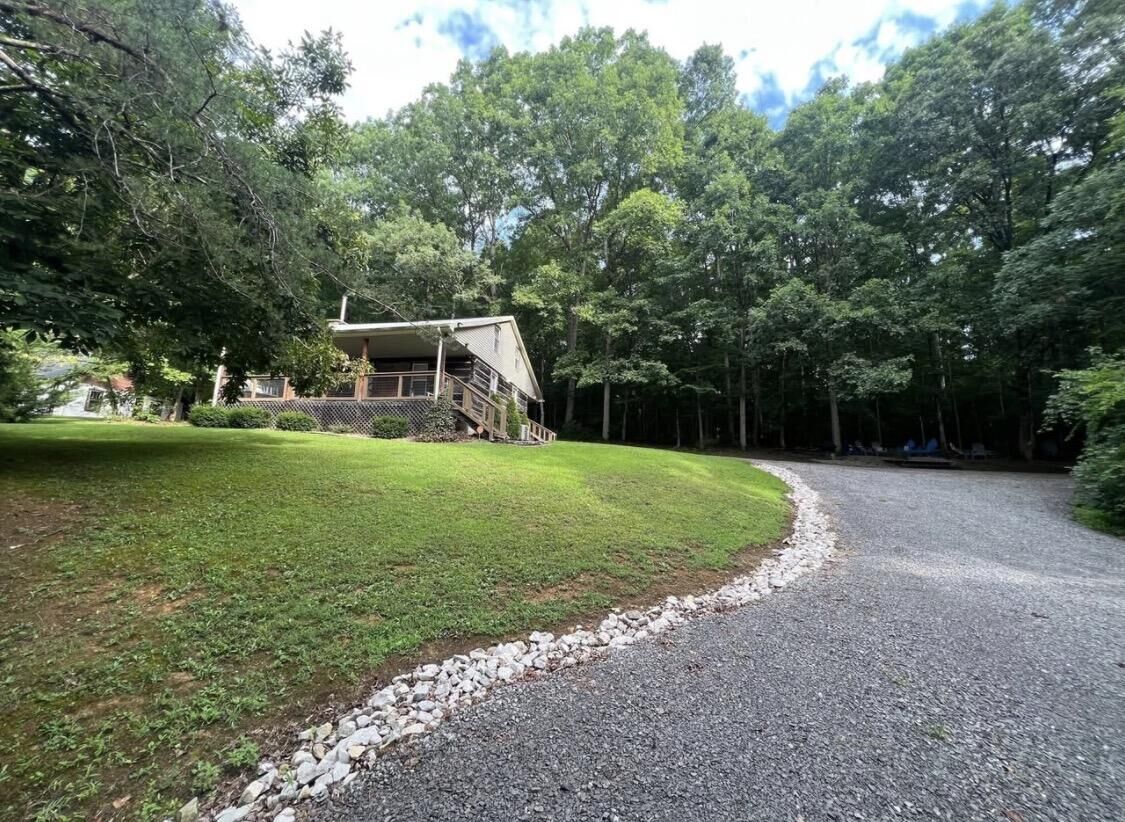 Property Photo:  122 Gadberry Subdivision Road  KY 42544 