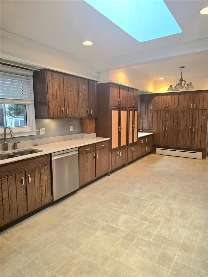 Property Photo:  1410 Broadway  PA 18015 