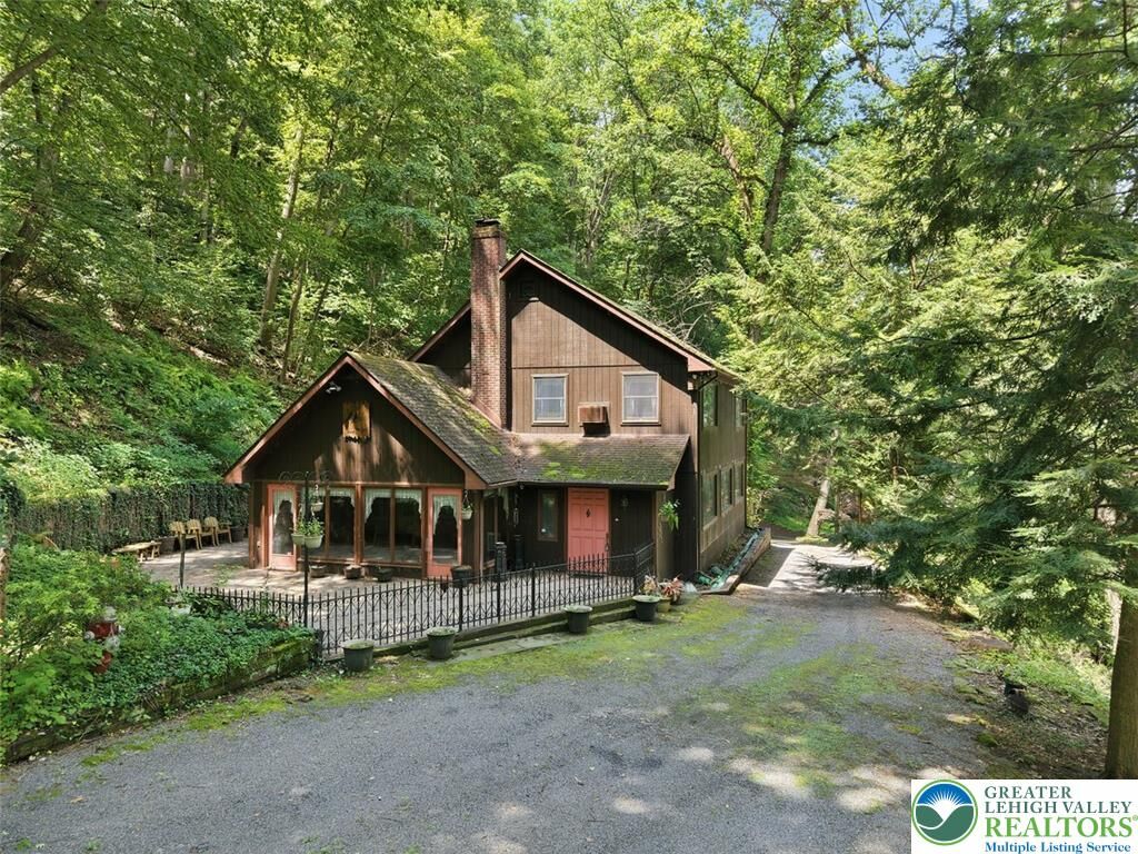 Property Photo:  3612 River Road  PA 18343 