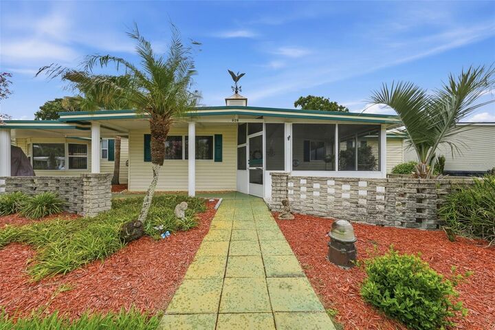 Property Photo:  928 Morningview Drive  FL 32778 