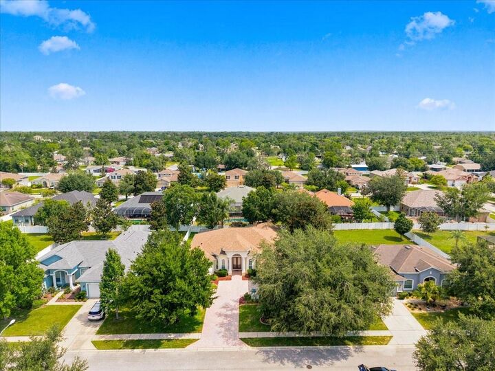 Property Photo:  13519 Barkingside Place  FL 34609 