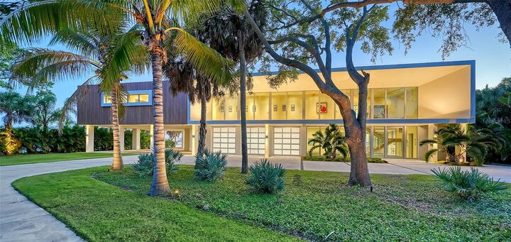 Property Photo:  4123 Bay Shore Road  FL 34234 
