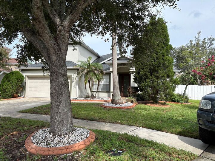 Property Photo:  10761 Banfield Drive  FL 33579 