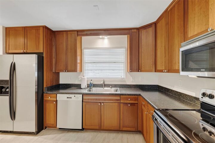 Property Photo:  2700 Bayshore Boulevard 512  FL 34698 