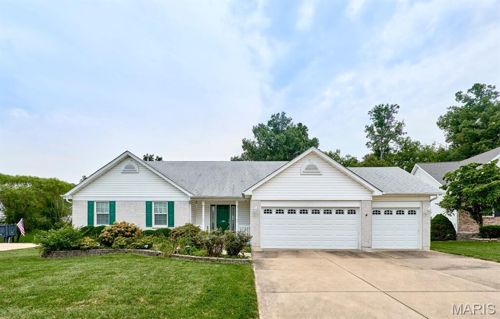 Property Photo: 1516 Hibernation Hollow MO 63385