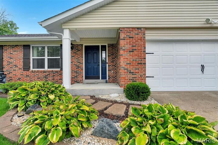 Property Photo:  104 Cedar Crest Court  MO 63304 