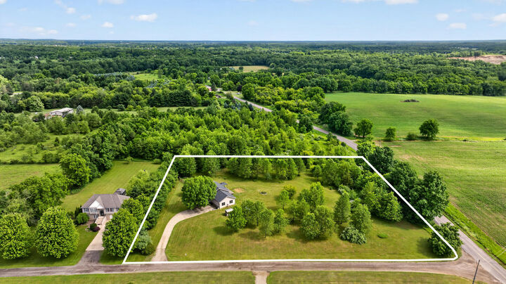 Property Photo: 15510 Davis Drive MI 49220