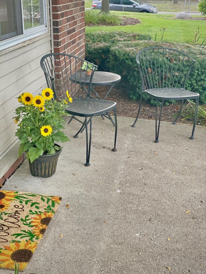 Property Photo: 541 Long Shore Drive MI 48105