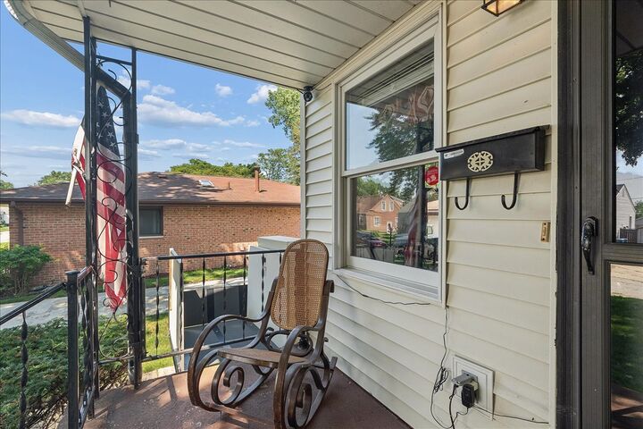 Property Photo:  1239 Price Avenue  IL 60409 