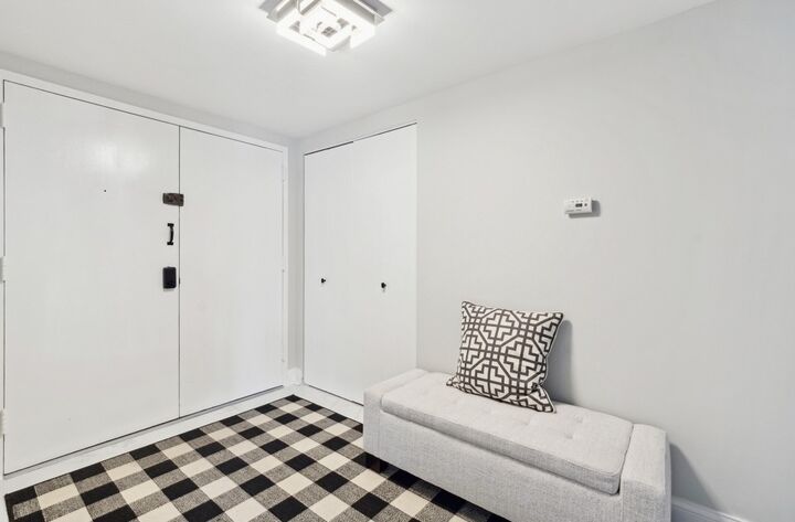 Property Photo:  1301 N Western Avenue 231  IL 60045 