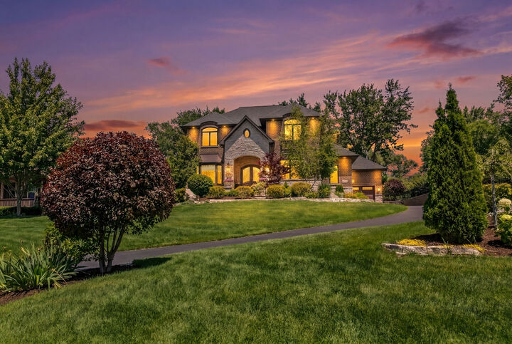 Property Photo:  250 Clair View Court  IL 60047 