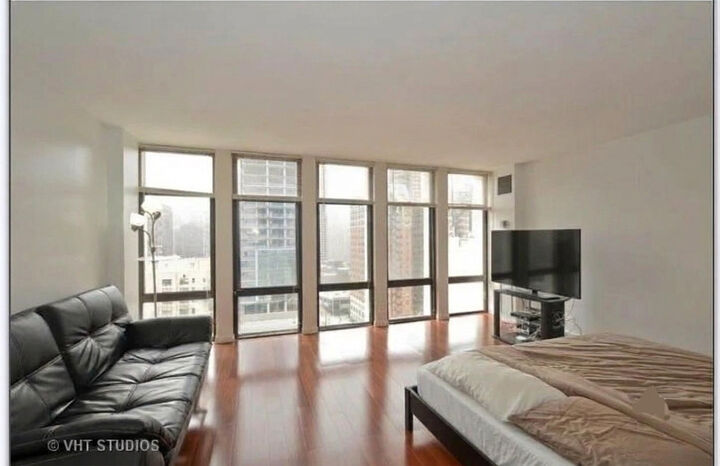 Property Photo:  1 E Scott Street 1606  IL 60610 