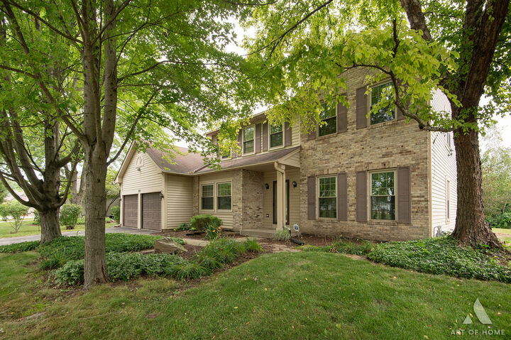Property Photo: 333 Brittany Trail IL 60120