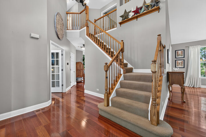 Property Photo:  955 Angle Tarn  IL 60118 