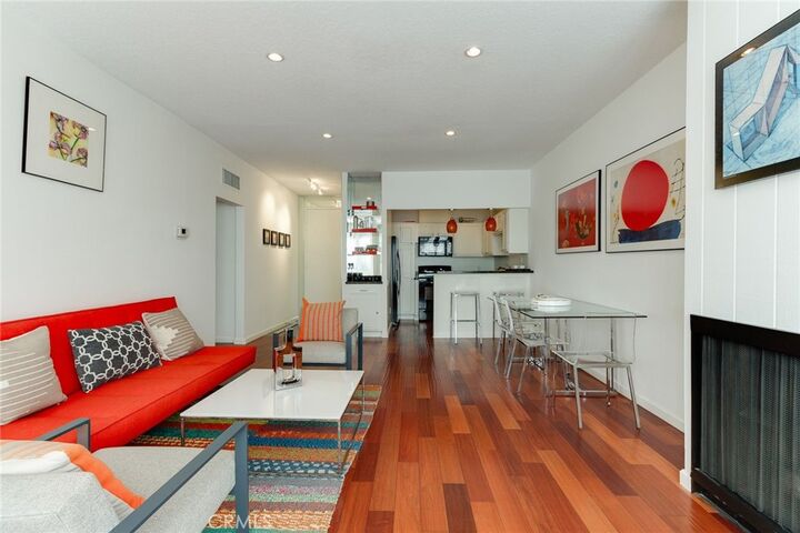 Property Photo:  8960 Cynthia Street 103  CA 90069 