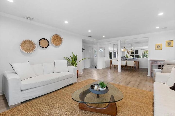 Property Photo:  183 Sandberg Street  CA 91360 