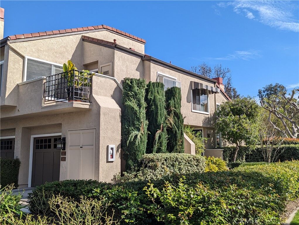 Property Photo:  383 Stanford Court  CA 92612 