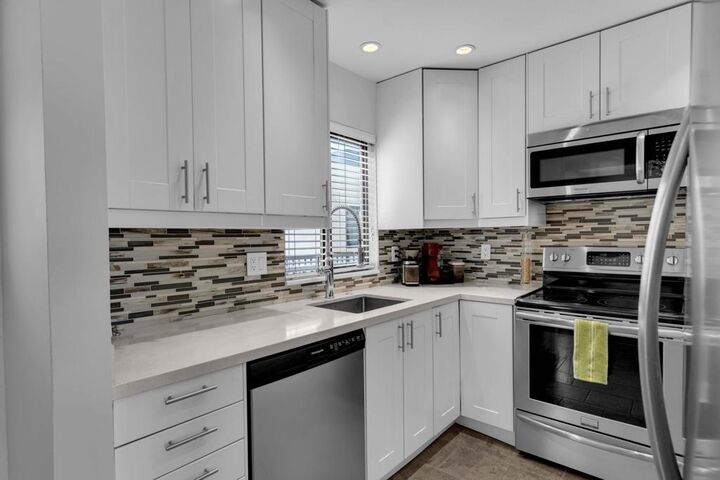 Property Photo:  1409 N Sunrise Way 55  CA 92262 