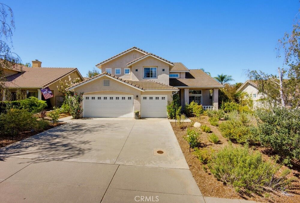 Property Photo: 41835 Via Vasquez CA 92592