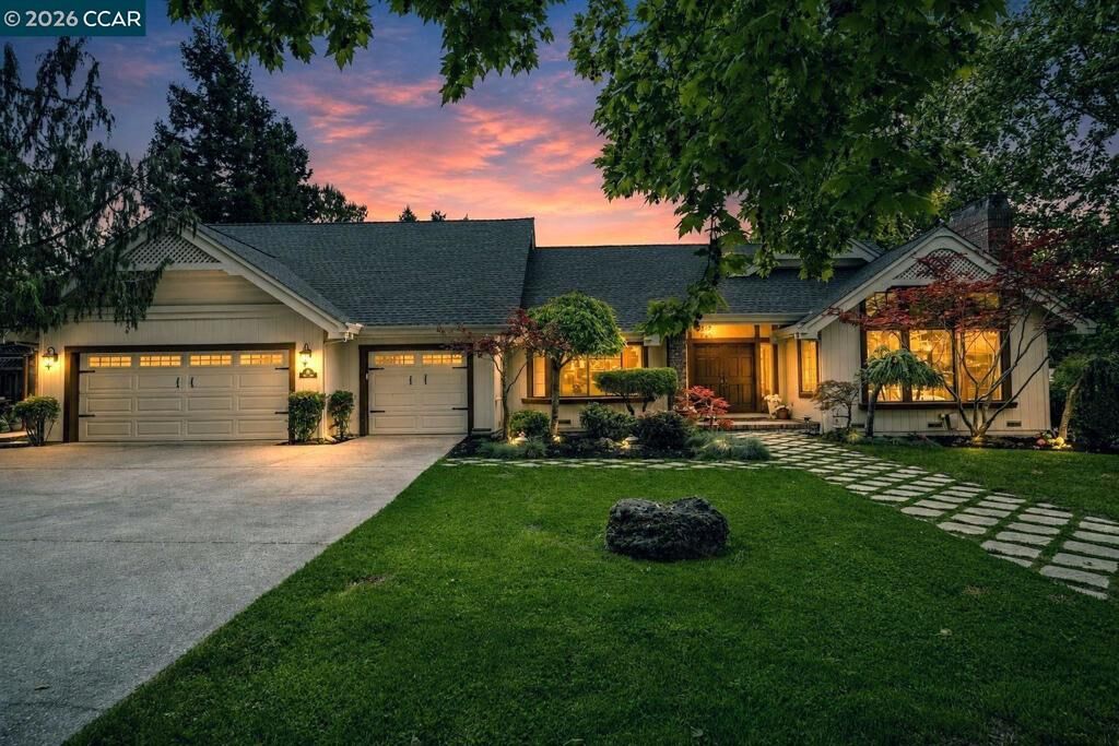 Property Photo: 85 Trish Ct CA 94506