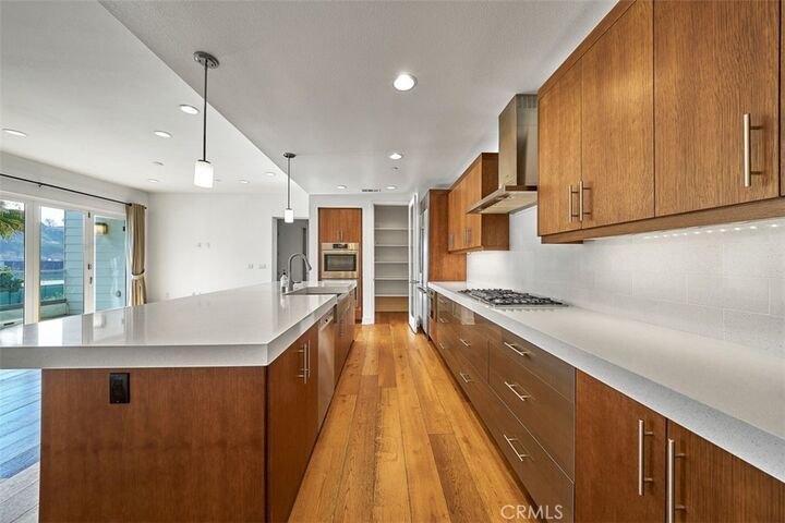Property Photo:  12468 Osprey Lane 1  CA 90094 