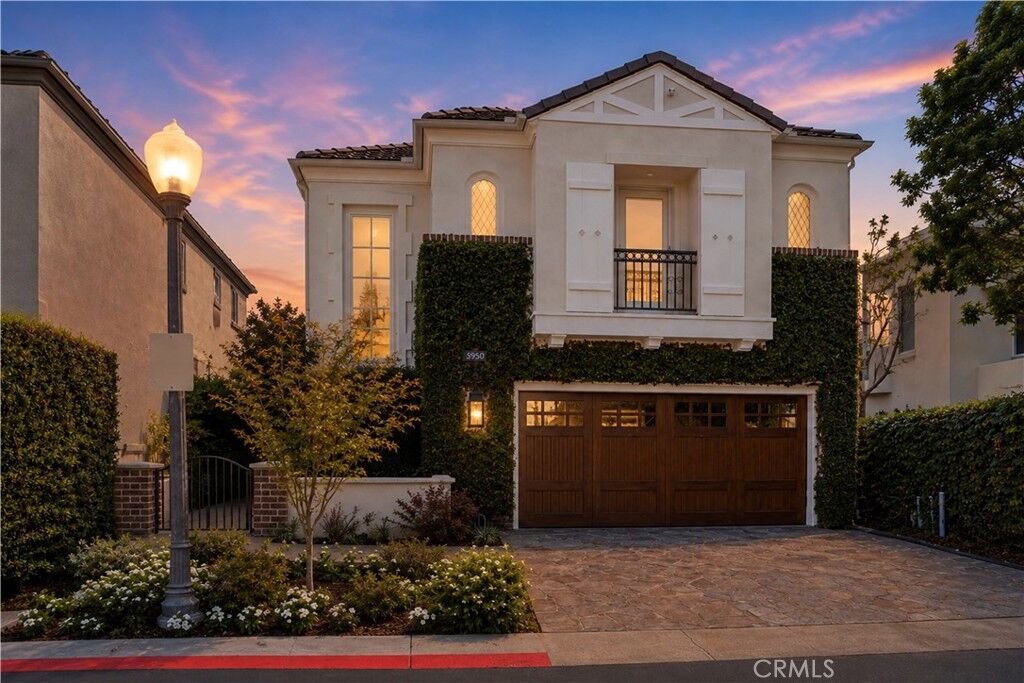 Property Photo: 5950 Waterfront Place CA 90803