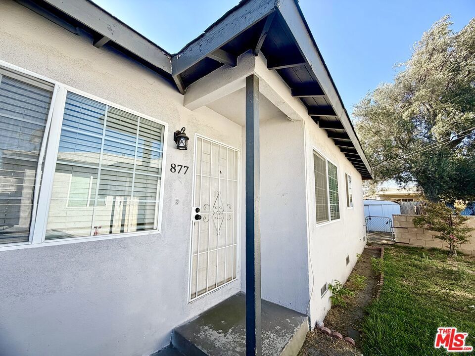 Property Photo: 877 W Wilson Street CA 91768
