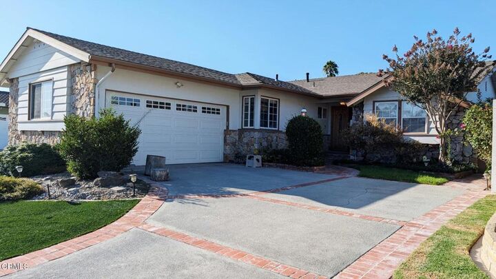 Property Photo:  7871 E Ring Street  CA 90808 