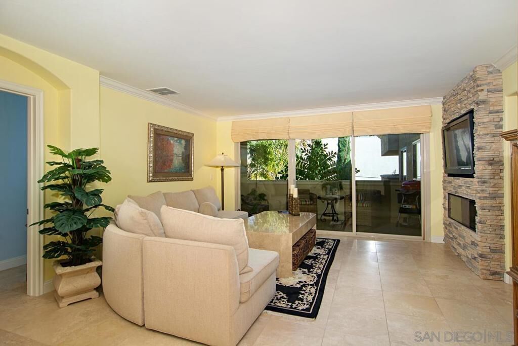 Property Photo:  7635 Eads 307  CA 92037 